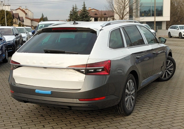 Skoda Superb cena 220340 przebieg: 1, rok produkcji 2024 z Kęty małe 46